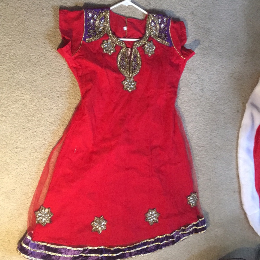Girl’s salwar kameez